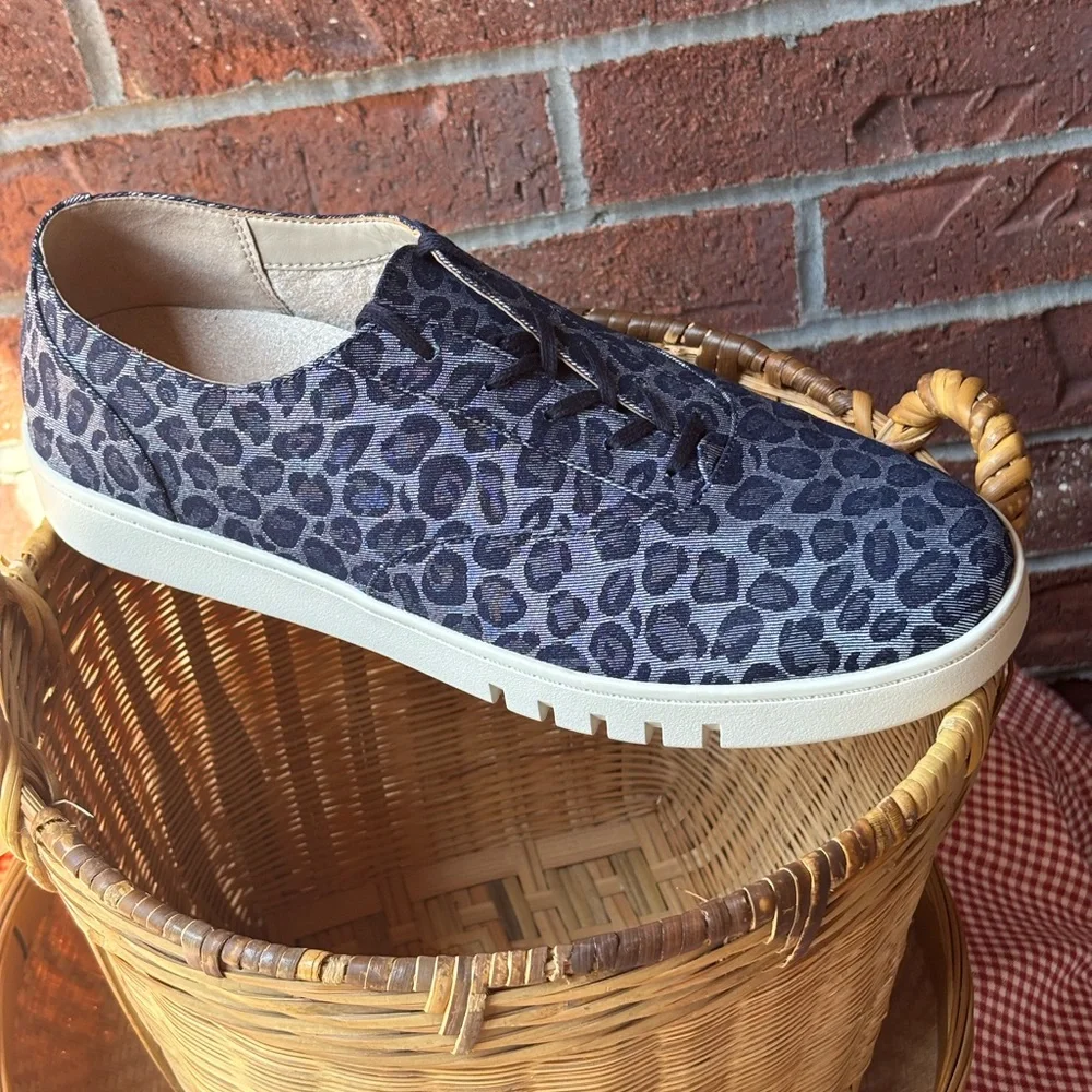 New Vionic Denim Textile Leopard Callie Slip On Loafers 1” Cream Soles Size 10